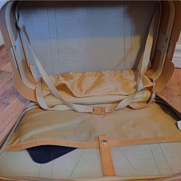 Vintage Leather Suitcase - Picture 6 of 8